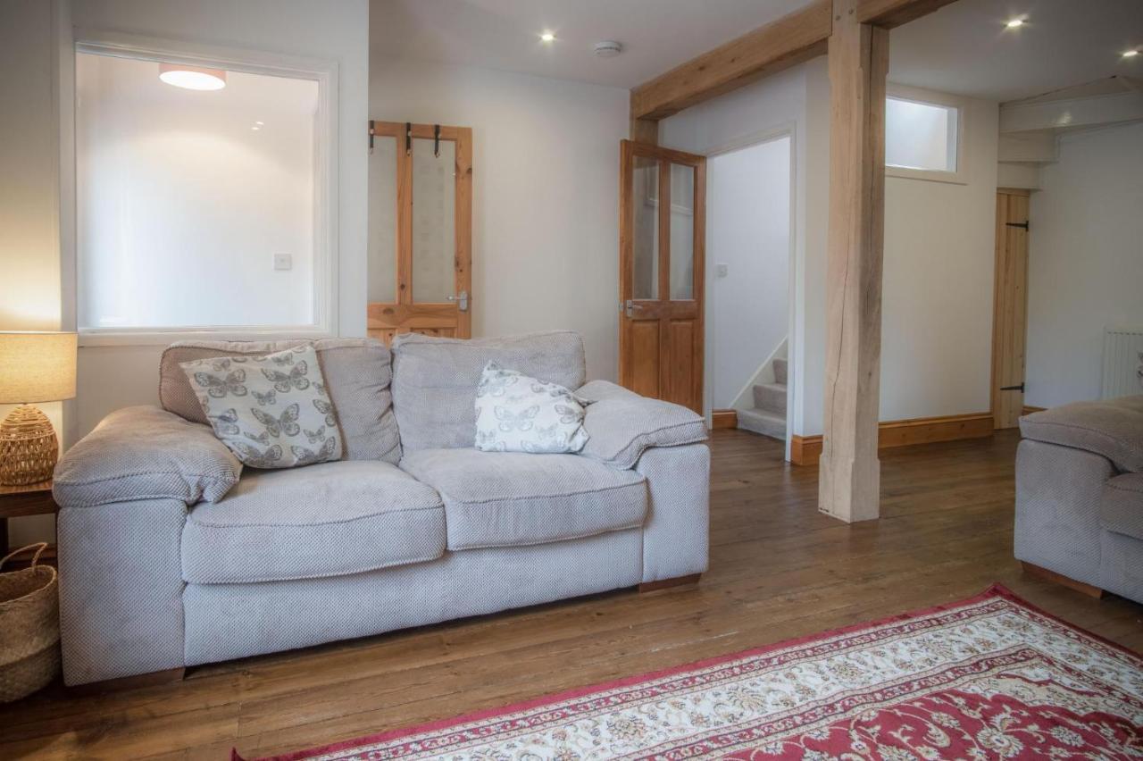 Church Terrace - 3 Bedroom Cottage - Сондърсфут Екстериор снимка
